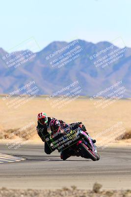 media/Jan-08-2022-SoCal Trackdays (Sat) [[1ec2777125]]/Turn 4 (1145am)/